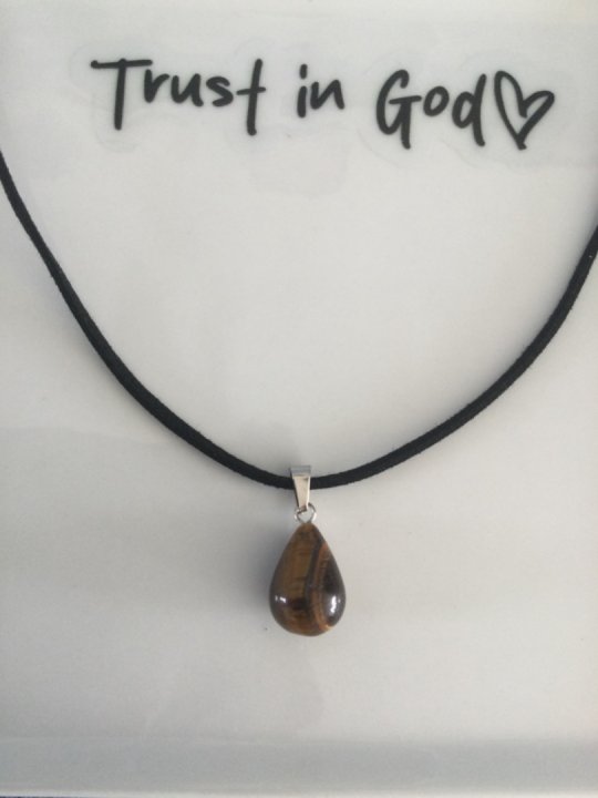 Tiger Øje vedhæng. Vælg selv. 